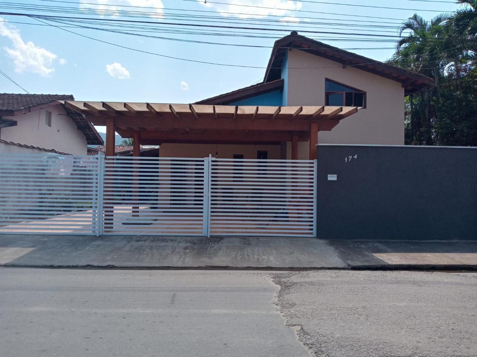 فيلا Casa Estilo Minimalista Em أوباتوبا المظهر الخارجي الصورة